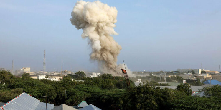 Attacco kamikaze a Mogadiscio