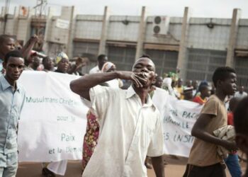 Manifestazione di protesta a Bangui, in Centrafrica (LaPresse)