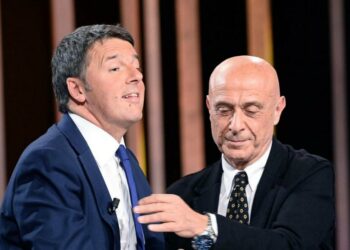 Matteo Renzi e Marco Minniti (LaPresse)