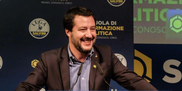 Nota Salvini salvaschermo