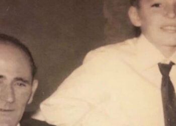 Vasco Rossi bambino con il padre Giovanni Carlo, "Carlino" (Foto dal web)