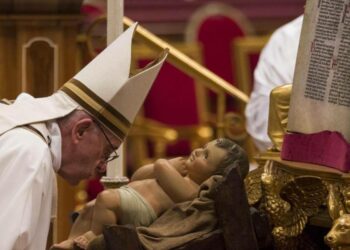 Papa Francesco celebra il Natale