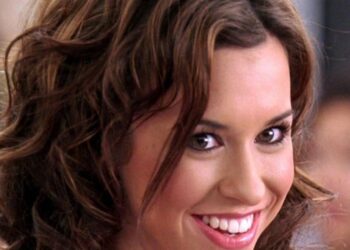 Family for christmas, immagine YouTube, attrice Lacey Chabert