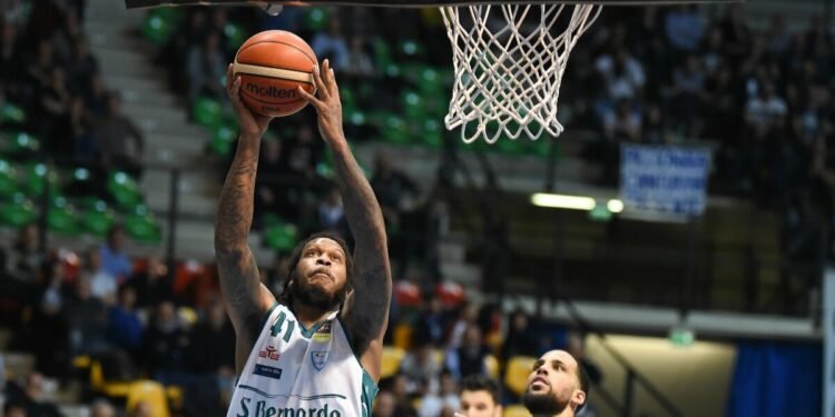 Diretta Cantù Torino, basket Serie A1 29^ giornata (Foto LaPresse)