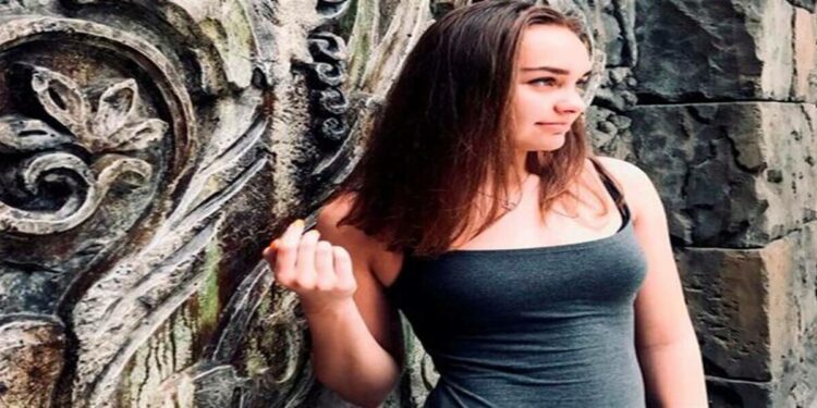 Safia Askarova, 16enne uccisa con 30 coltellate dal fidanzato