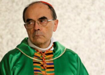 Arcivescovo di Lione a processo, monsignor Barbarin (foto da Twitter)