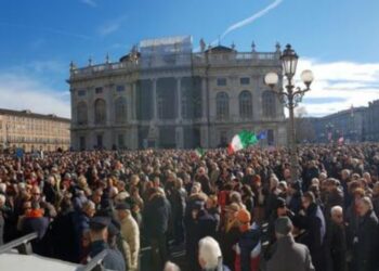 Tav, manifestazione a Torino per il sì (foto da Twitter)