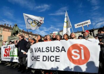 Manifestazione pro Tav sabato a Torino (LaPresse)