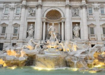 Monetine nella Fontana di Trevi