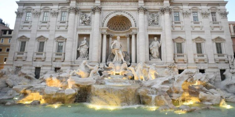 Monetine nella Fontana di Trevi