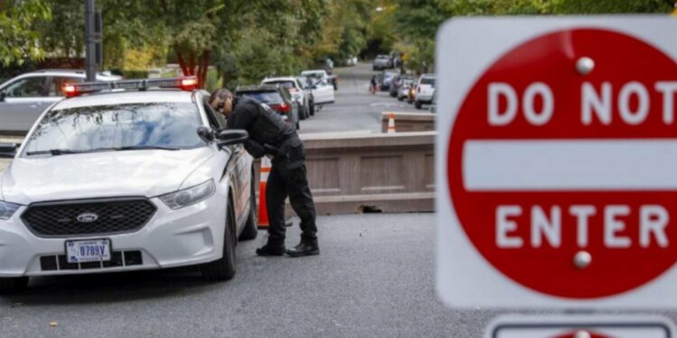 Polizia Usa (foto da Twitter)