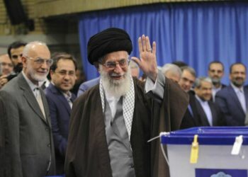 Iran, l'ayatollah Ali Khamenei (LaPresse)