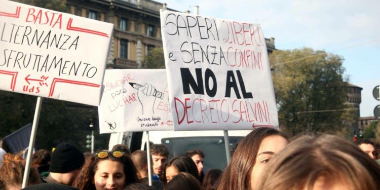 Protesta mondo scuola