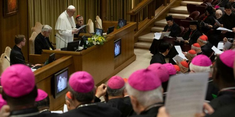 Papa Francesco, summit sulla pedofilia