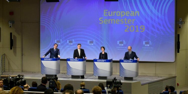 Ue, Dombrovskis e Moscovici