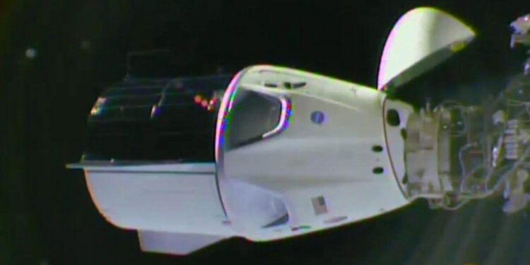 Crew Dragon, la capsula di Space X