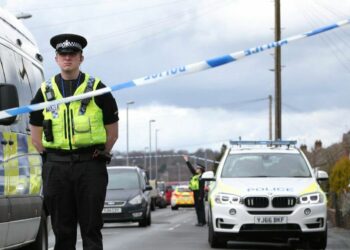 Immagine di repertorio - Police activity outside an address in Savile Town, Dewsbury, West Yorkshire, one of two addresses which were raided by officers from Counter Terrorism Policing North East. Two men were arrested on suspicion of planning acts of terror. PRESS ASSOCIATION Photo. Picture date: Tuesday April 3, 2018. Photo credit should read: Aaron Chown/PA Wire