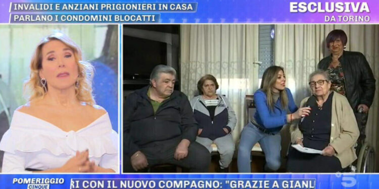 Anziani prigionieri in casa