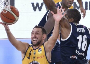 Diretta Torino Pesaro, basket Serie A1 30^ giornata (Foto LaPresse)