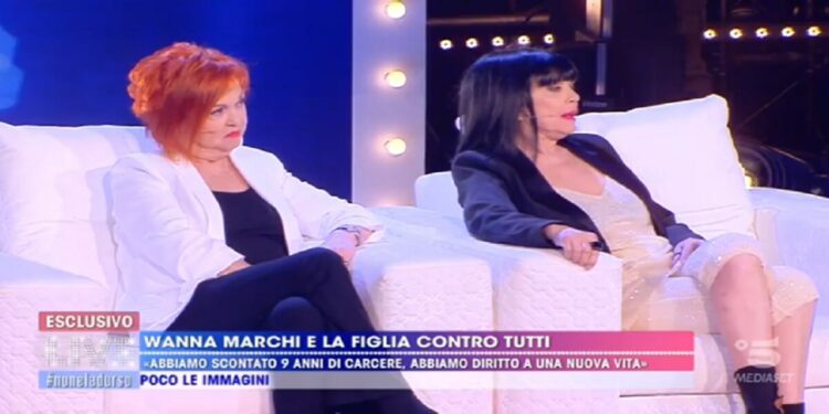 Wanna Marchi e Stefania Nobile a Live, non è la d'Urso