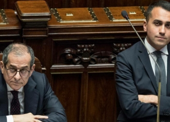 Tria e Di Maio in Parlamento