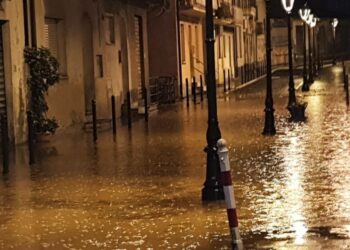 Maltempo, scuole chiuse Napoli