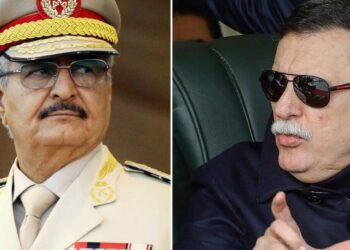 Il generale Khalifa Haftar (a sin.) e il presidente Fayez al-Serraj