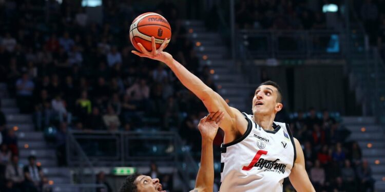 Diretta Virtus Bologna Bamberg, semifinale basket Champions League (Foto LaPresse)