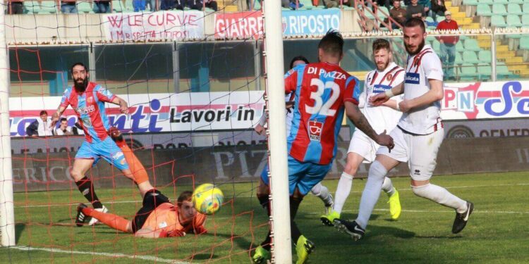 Di Piazza, attaccante del Catania (foto La Presse)