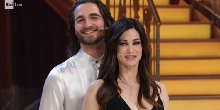 Manuela Arcuri e Luca Favilla a Ballando con le Stelle