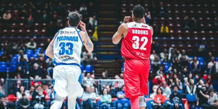 Diretta Milano Sassari, semifinale playoff gara-1 (Foto LaPresse)