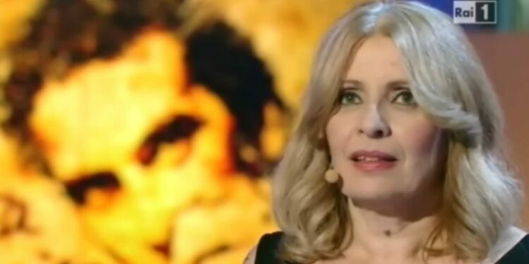 Anna Pavignano (Un poeta per amico, omaggio a Massimo Troisi, Rai 1)