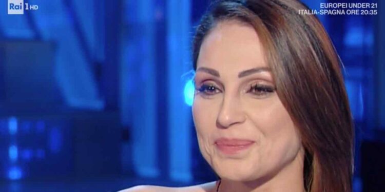 Anna Tatangelo a Domenica In il meglio di