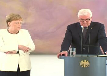 Angela Merkel malore: nuovo tremore