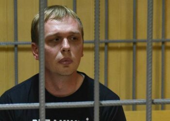 Il giornalista russo Ivan Golunov in carcere (LaPresse)