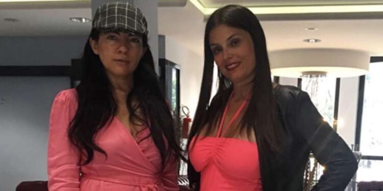 Sara Tommasi e l'agente Debora Cattoni (Foto: Facebook)