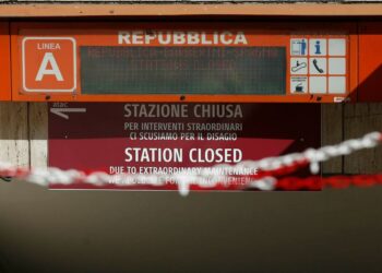 Roma, chiusa Stazione Repubblica