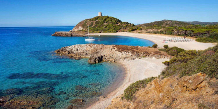 La spiaggia di Torre Chia