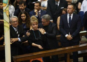 Nadia Toffa, i genitori al funerale