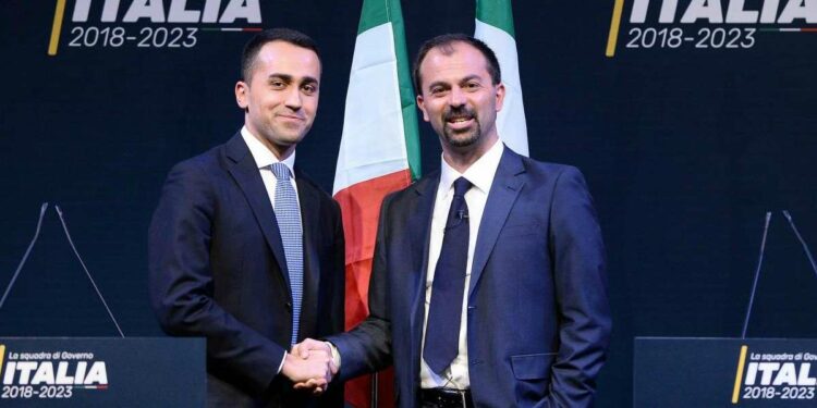 Luigi Di Maio con Lorenzo Fioramonti, (LaPresse)