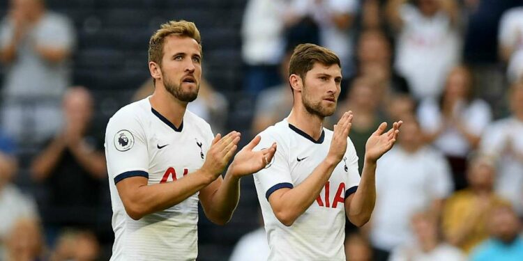 Kane e Vertonghen, attaccante e difensore del Tottenham (foto La Presse)