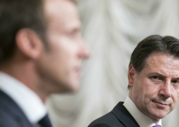 Emmanuel Macron e Giuseppe Conte (LaPresse)