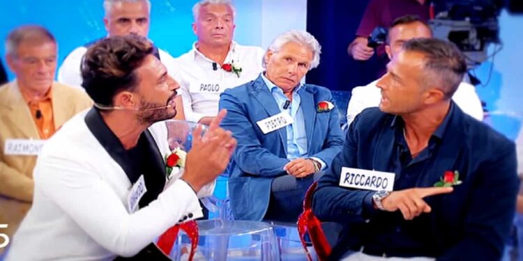 Uomini e Donne, Riccardo Guarnieri contro Armando Incarnato - Screenshot da video