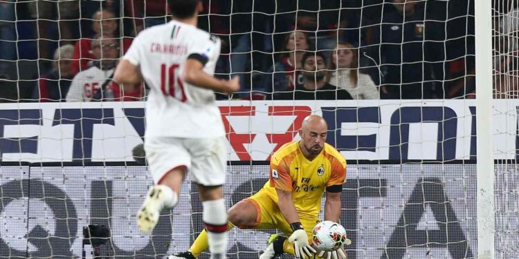 Coronavirus, Pepe Reina lancia l'allarme: da pazzi giocare"    (Foto: LaPresse)