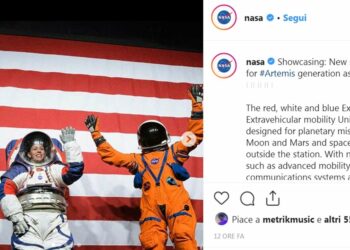 Nasa, le nuove tute spaziali (Instagram)