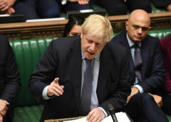 Boris Johnson alla Camera dei Comuni (LaPresse)