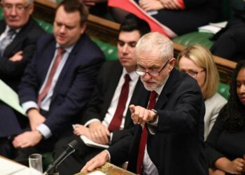 Jeremy Corbyn in Parlamento (Lapresse)