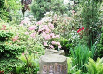 Un angolo del Giardino di Luboš Hruška dedicato alle vittime di ogni male (Foto dal web)