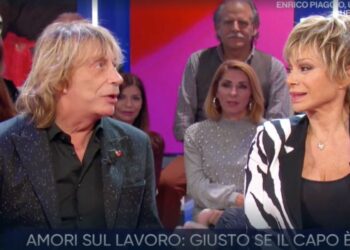 Carmen Russo e Enzo Paolo Turchi a La Vita in Diretta