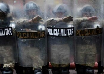 La polizia militare boliviana (Lapresse)